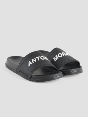 AM CHANCLAS