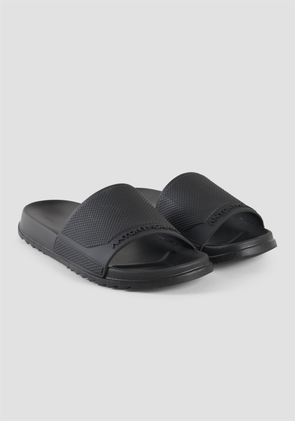 AM CHANCLAS