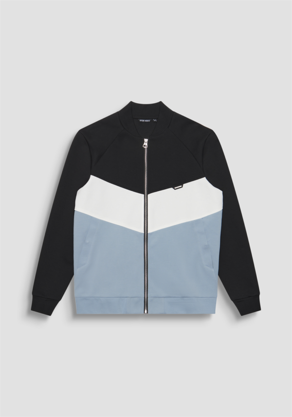AM SUDADERA